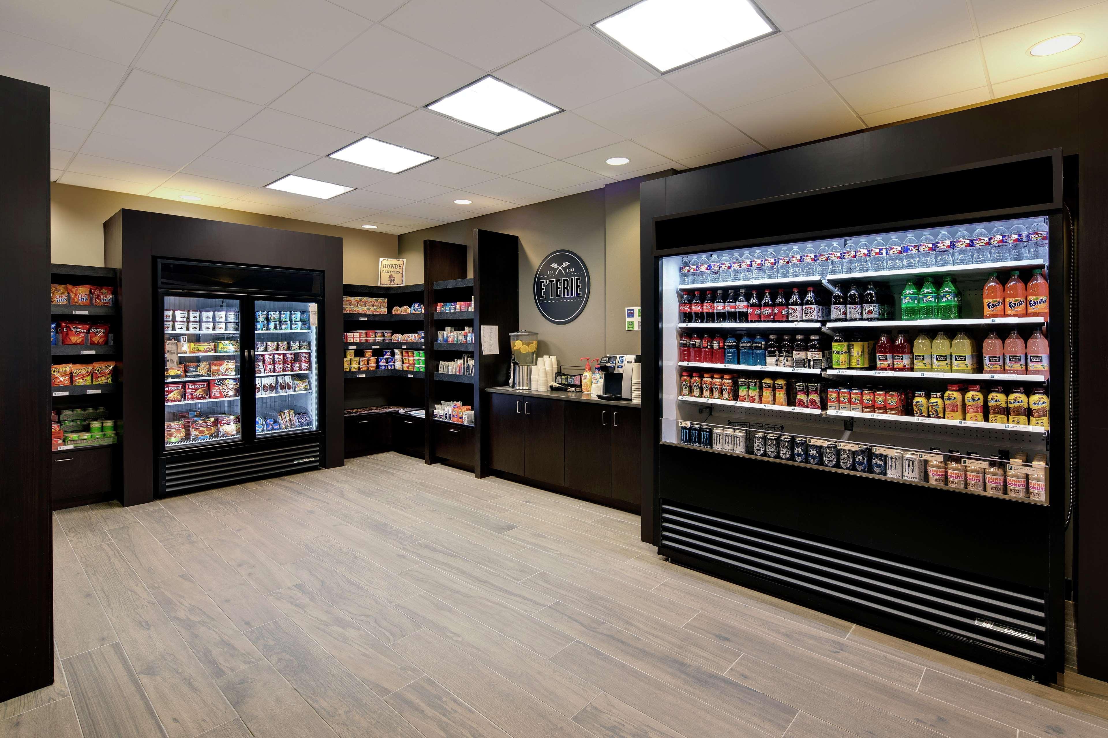 Embassy Suites Dallas - Park Central Area Экстерьер фото
