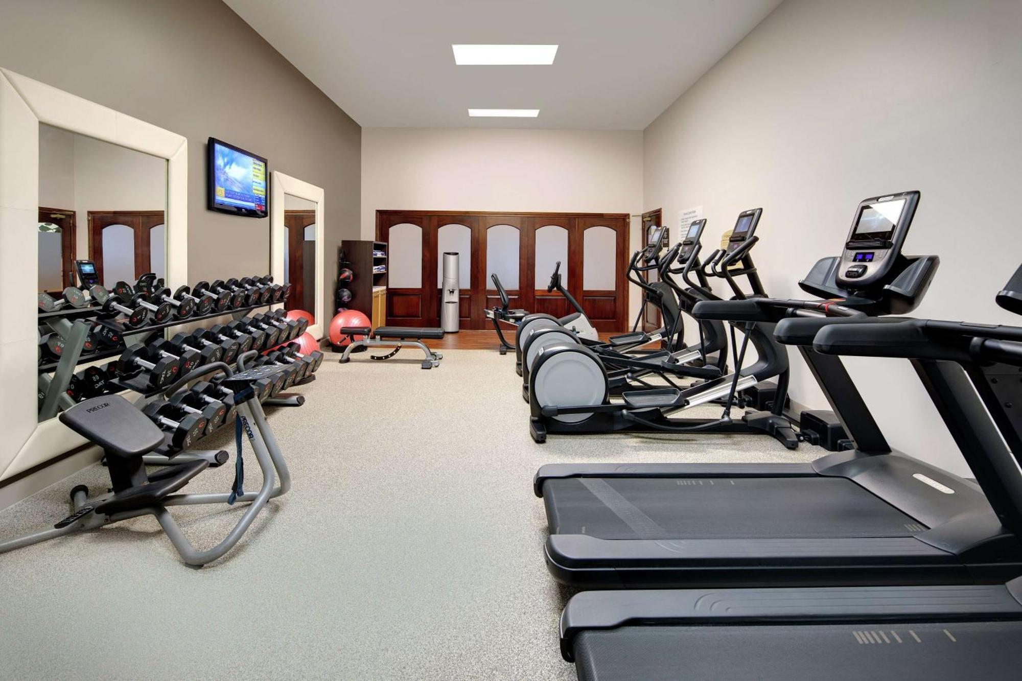 Embassy Suites Dallas - Park Central Area Экстерьер фото