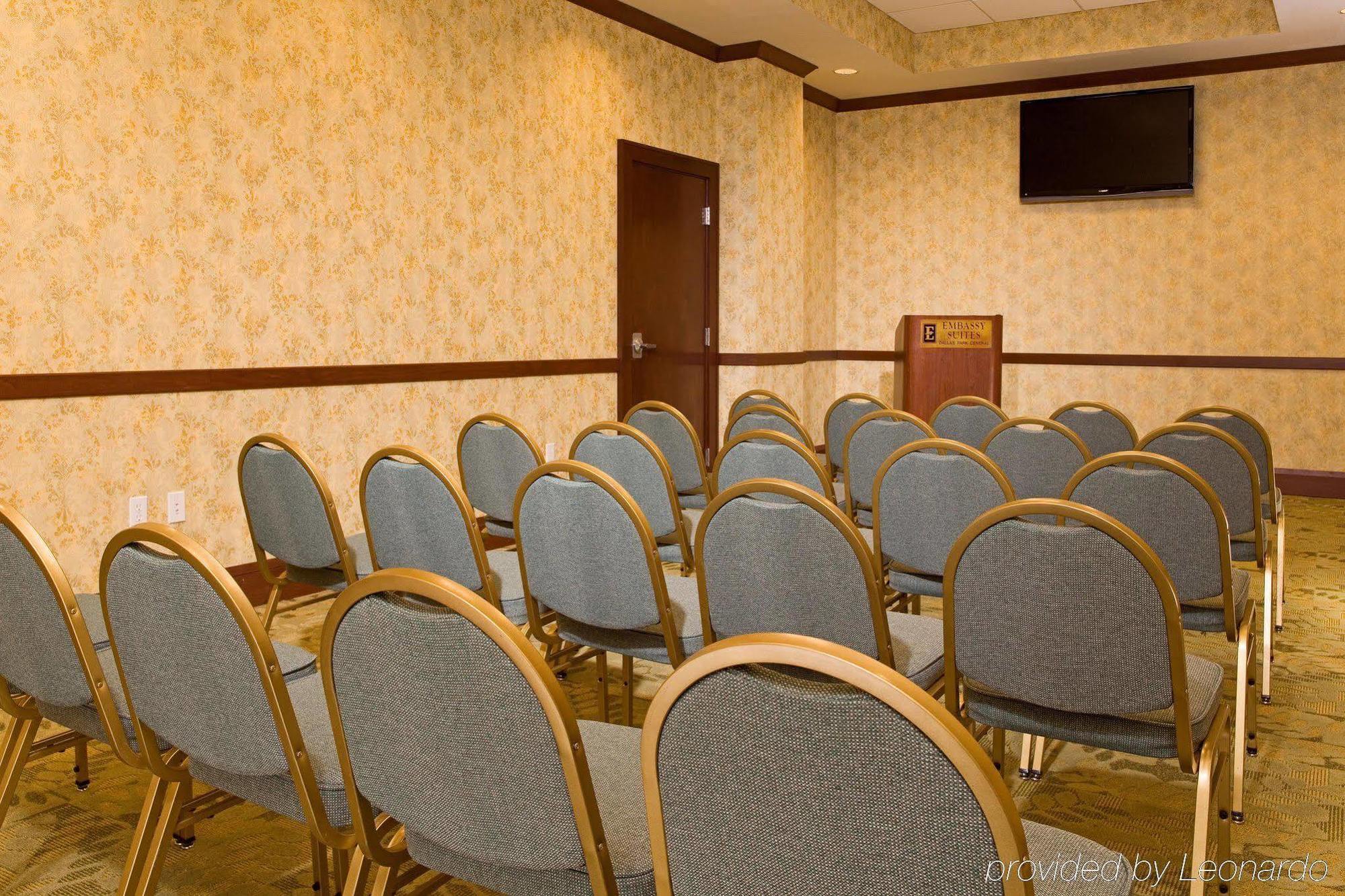 Embassy Suites Dallas - Park Central Area Экстерьер фото